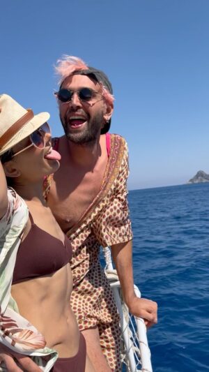 Özgün Çoban Instagram - What a day❕

#travellerlife #vanlifeturkey #vancouple #vitaminsea #couplegoals #thismustbeheaven #vanlifedairies #welovesea #seaseason