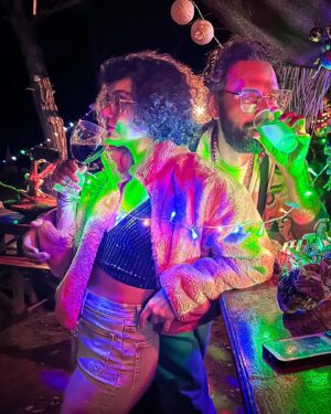 Özgün Çoban Instagram - #2024’ten umutlu muyuz? ✌🏽🎉🍀