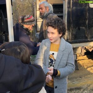 Özgür Ege Nalcı Instagram - @tozkoparandizi💙 bugün saat 17:00’de @trt1 ekranlarında. Kaçırmayın 🤗 #özgüregenalcı #ozguregenalci #çocukoyuncu #okçuluk #archery 🏹