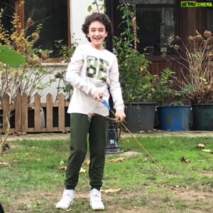 Özgür Ege Nalcı Instagram - ve.. #tozkoparan #Mete okunu atar. Hasret bitiyor, 1 Aralık Pazar günü saat 17:30 @trt1 ekranlarındayız. sizleri çok özledik.