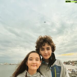 Özgür Ege Nalcı Instagram - Belki üstümüzden bir uuuçak geeçeer 😀