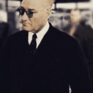 Özgürcan Çevik Instagram - Şu karizmaya bakın. #10kasım