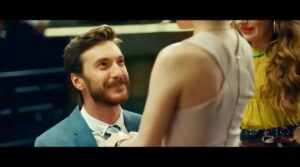 Özgürcan Çevik Instagram - Damat Takımı 20 Ekim'de vizyonda. 😎 @asterosfilm @kanatdogramaci @irmakyazim @dogacananafarta @sarpcan @ozgunaydin1 @osmanpasaogluozan @furkandic8 @pelinakil @beyzasekerci @acelyatopaloglu @sadicece
