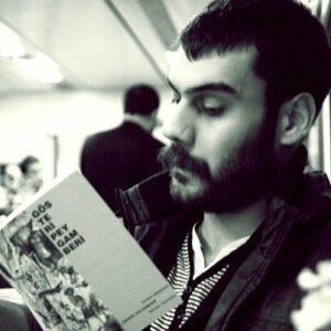 Özgürcan Çevik Instagram - 2007 falan. Mavi tren (Ankara - İstanbul) Hey gidi.. @ozgunaydin1 #tbt
