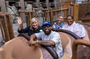 PJ Morton Instagram - I got to ride on #TianasBayouAdventure for the first time and hearing my song #SpecialSpice almost brought me to tears! 🥹🙌🏾.. Can’t wait for all of you to see and hear! Opening day is this Friday! Mama I made it to @waltdisneyworld! 

#WaltDisneyWorld #DisneyWorld #DisneyParks