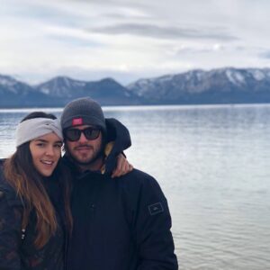 Pablo Lyle Instagram - Cerramos el 2017 en este lugar espectacular.

Yo no creo qué hay años malos, yo creo fervientemente en la filosofía de “Ganar o Aprender”. Este año fue de decisiones importantes y aprendí muchas cosas.

2018 aquí estoy, le pongo el pecho a las balas y vamos con todo.

712,000 gracias a todos ustedes por acompañarme este año, el 2018 la vamos a pasar a toda madre juntos!! ❤️