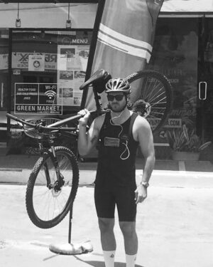 Pablo Lyle Instagram - Como me hacía falta la vacación! 🚴 🏋 🏄