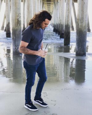Pablo Lyle Instagram - Surf city 🏄🏻‍♂️