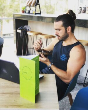 Pablo Lyle Instagram - Te pinches amo Açaí 😍
•
@lyfebarmx #Lyfesgood