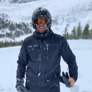 Pablo Lyle Instagram - |Como terminé así?| •Swipe left•
•
•
•
•
•
@tlc_click_mx @tlc_click_mx #elplanperfecto #bornintherockies