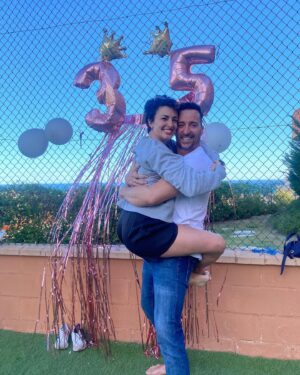 Pablo Puyol Instagram - Feliz cumpleaños amor!!!
Que bien tenerte cerca y verte cumplir años y que sigamos viviendo aventuras juntos!
Feliz vida!!!❤️