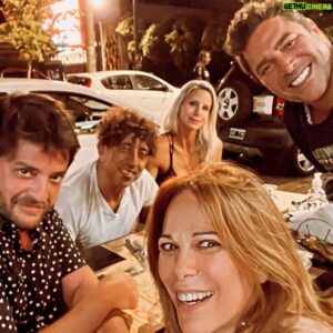 Pablo Rago Instagram - Esperando el 28/12 para estrenar en Carlos Paz #mimujersellamamauricio