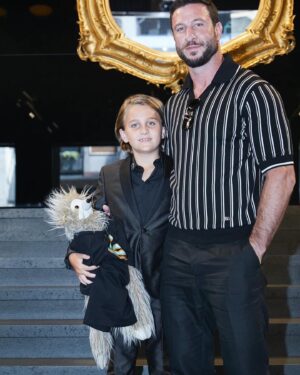 Pablo Schreiber Instagram - Had a blast at the @dolcegabbana Men’s Spring 2023 show today. The collection was amazing, as usual!  Dante and I did our best, but Jerry the Sloth effortlessly slayed in a black D&G T-shirt. Thanks to everyone for having me, was a wonderful experience! 🙏🏼