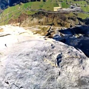 Pablo Signoret Instagram - Put the sound on and let me take you on board for a gainer 360 off High Ultimate ! #trackyourlifeaway 

@insta360 
@squirrel.ws 

#basejump #lauterbrunnen #intense #gainer #flip #cliff #adventure