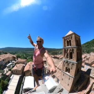 Pablo Signoret Instagram - Back from a sick weekend at the Tonton Bast's Invitational in @moustiers_sainte_marie !! 
Merci @bastienparapente @nosptitesetoiles @sports_outdoor_action et tout le monde ❤️ !!
See you at the @outdoormixfest !!! 

@insta360 One X2 
#insta360 #insta360oneX2 #slackline #highline