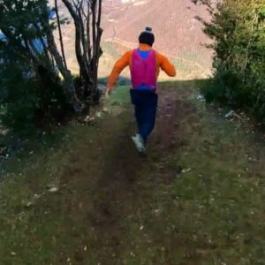 Pablo Signoret Instagram - WE GO SLICK 🤌 

Some more training to come and great projects for the 2023 season, stay tuned !! 

🎥@xbigbreadx

@insta360 
@squirrel.ws 

#basejump #slick #run #stunt #outdoor