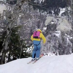 Pablo Signoret Instagram - Back from a little week in Lauterbrunnen ! I lost my camera on the second jump, did almost all of them alone and it was fucking cold, I'm not gonna lie it was hard to stay motivated... BUT in the past years I've learned that training pays off at some point, and I went hard anyway, did all I could and somehow still had a blast ! And hey, I wasn't alone on the two ski base jumps !! Thanks @robinclohessybase for filming my very ski base frontflip, stoked on this one 🤘🏼🔥