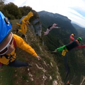 Pablo Signoret Instagram - Never take life too seriously because you might run off a cliff with 6 of your friends someday, including Pikachu, a Pig and a Clown... 😸

@insta360 
@squirrel.ws 

#friends #insta360 #insta360onex2 #basejump