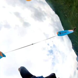 Pablo Signoret Instagram - A year ago we did a thing with @insta360 ! It's finally time to release some more footage of this sick stunt !! Stay tuned, there will be more coming the next days 🙈🔥 !! 

@antygravity_ 
@weflyparapente 
@squirrel.ws 

#insta360 #insta360onex3