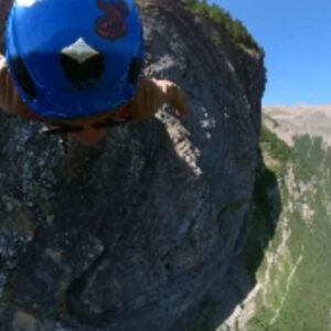 Pablo Signoret Instagram - Didn't have the opportunity to go back and do some flips off this 270m overhang beauty... But next time I'll send it properly 🥲🔥

@insta360 One X2 
#basejump #insta360