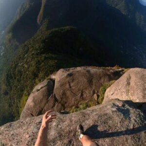 Pablo Signoret Instagram - Can't jump for the next two months at least so I'll be posting throwbacks ! Here's a pov shot of high gavea from our trip to Brazil this summer with @antygravity_ ! There was quite the gap !!

Shot on @insta360 
@squirrel.ws 

#insta360 #insta360onex2 #basejump #brazil