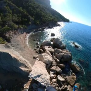 Pablo Signoret Instagram - If you know, you know...😅

Shot on @insta360 One X2
#basejump #insta360onex2 #insta360