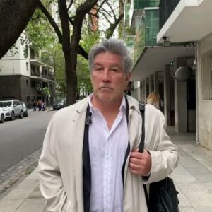 Pachu Peña Instagram - Los años no vienen solos,traen con ellos algunos cambios y si sos de los mios,quiero invitarte junto a @gsk a que hablemos de #herpeszoster .
Consulta con tu medico de confianza para la prevencion y tratamiento del Herpes Zoster y vivi tus años disfrutando al maximo.