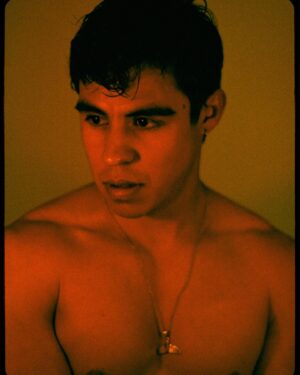 Paco Luna Instagram - You taste like heaven, but god knows you're built for sin ☄️🫡 

📸: @diegosuro 🔥