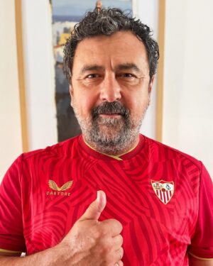 Paco Tous Instagram - Gracias @sevillafc
