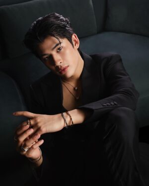 Pakin Kunaanuwit Instagram - Dive with fierceness into yourself and give shape to your visions.

@bulgari 

#Bulgari 
#Bzero1 
#BulgariThailand 
#SEASONofliving