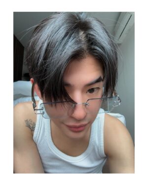 Pakin Kunaanuwit Instagram - 😙😐🧐🙂
