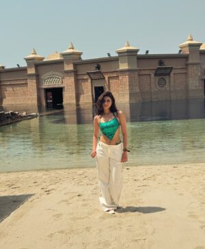 Palak Tiwari Instagram - Dubai done right at @atlantisthepalm 
@aquaventureworld I had the yummiest food and had the most wonderfulllll time.❤️❤️❤️🥰🥰🥰

#atlantisthepalm