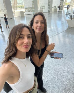 Paloma López Instagram - Yo siendo muuuuy yo en Valencia y cumpliendo un sueño, porque grabé un vídeo para @lonelyplanet_es que pronto veréis. It was a pleasure guys!! 💥❤️🎬