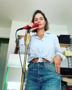 Paloma Soto Instagram - Hola! Hoy soy la señora de las 4 décadas!!!
Bienvenidos mis 40 años.
Felicidades para mi.❤️