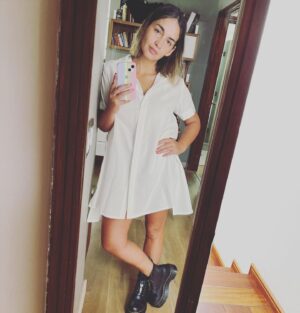 Paloma Soto Instagram - Hola!!!!
Se van las vacaciones ya! Pero estoy feliz porque en marzo por fin lanzó mi nueva balada. Yo creo que les va a gustar porque es bien hermosa!😍😍

Este año vuelvo a la balada y no abandonaré, no hay excusas. A disfrutar la vida que es muy corta y ya estoy en los 40.
Besos y cariños para todos, gracias por su compañía en este instagram. ❤️
Feliz dd leerlas@s, dejen sus comentarios ❤️
#quevuelvanloslentos 
#fuistetupaloma
