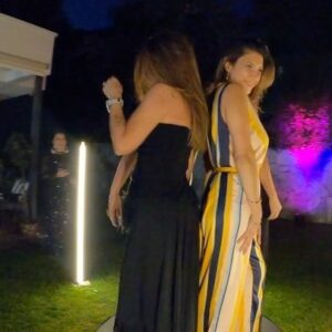 Paloma Soto Instagram - Que sería de la vida sin amigas?!
Las amo
#40años