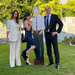 Paloma Soto Instagram - Se cierran etapas y se abren otras… dios mío el tiempo pasa muy rápido.  Estoy feliz y quise compartir estos momentos de la vida con uds.
Los más importantes, de esto se trata, disfrutar el momento.
Mi familia, mi tesoro más preciado. Y saben? Agradezco todo lo que he vivido. 
Stefan. Felicidades por esto. Lo hicimos juntos.❤️
@stefankramer