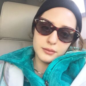 Pamir Pekin Instagram - Kızkardesimi okuldan aldım