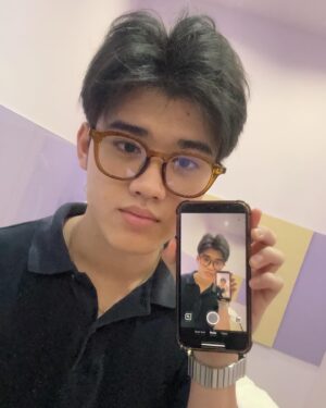 Pannawit Phattanasiri Instagram - อย่าคิดว่าตัวเองผิวไม่ดี ลองดริปผิวก่อน!!
วันนี้มา #ดริปผิวไวท์ IV Shining Star ที่ @apexbeauty ครับ ออกแดดหนักขนาดนี้ยังช่วยให้ผิวดีขึ้นมาได้ ต้องลองละป่าวว

#ดริปวิตามินต้องAPEX #IVDrip #ดริปผิวใส #ดริปวิตามิน #ดริปวิตามินผิว #apexbeauty