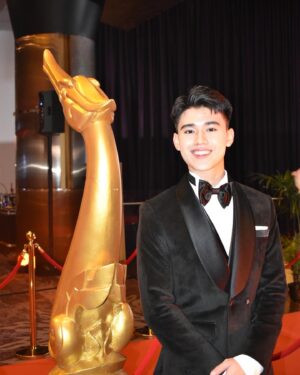 Pannawit Phattanasiri Instagram - #สุพรรณหงส์ครั้งที่31