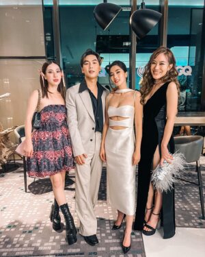 Panupan Jantanawong Instagram - 🤍🖤 #gqthailandmoty2022 ขอบคุณทาง GQ THAILAND ที่เชิญผมมาร่วมงานเพื่อมอบรางวัลให้กับ 3สาว ก้อยนัทตี้ดรีม 🥰
