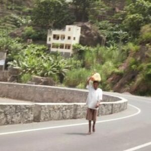 Paola Locatelli Instagram - petit pays je t’aime beaucoup