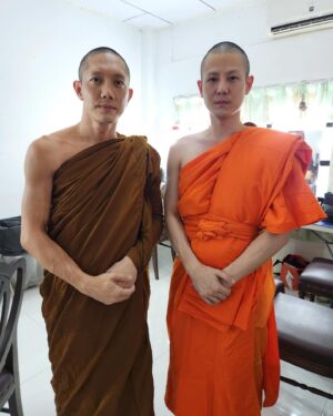 Paopetch Charoensook Instagram - พระดล พระเอกชัย 🙏🏼 
#สาธุnetflixth