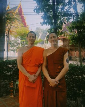 Paopetch Charoensook Instagram - พระดล พระเอกชัย 🙏🏼 
#สาธุnetflixth