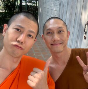 Paopetch Charoensook Instagram - พระเอกชัย  อภิชฺชโก 
#สาธุnetflixth