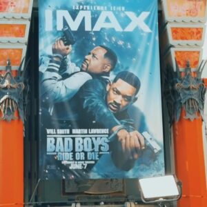 Papatinho Instagram - “Make Beats or Die”
Muito maneiro ver onde meu trabalho tá chegando, sensação incrível tá vivendo isso…
Ontem foi um dia muito especial.
Première do filme “Bad Boys Ride or Die” em Hollywood, com Will Smith, Martin Lawrence e todo o elenco. Queria agradecer todos que trabalharam comigo pra isso acontecer! Faço parte da trilha sonora oficial do filme. Dia 7 de Junho nos Cinemas!