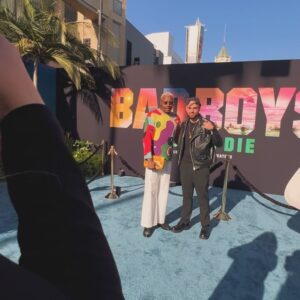 Papatinho Instagram - “Make Beats or Die”
Muito maneiro ver onde meu trabalho tá chegando, sensação incrível tá vivendo isso…
Ontem foi um dia muito especial.
Première do filme “Bad Boys Ride or Die” em Hollywood, com Will Smith, Martin Lawrence e todo o elenco. Queria agradecer todos que trabalharam comigo pra isso acontecer! Faço parte da trilha sonora oficial do filme. Dia 7 de Junho nos Cinemas!