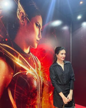 Parisa Shams Instagram - @sriasihmovie.official Gala Premiere 🔥✨