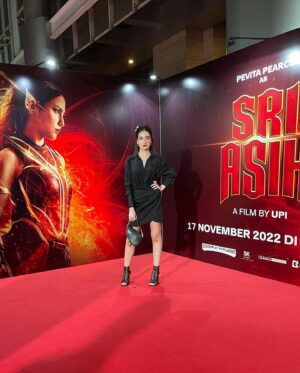 Parisa Shams Instagram - @sriasihmovie.official Gala Premiere 🔥✨