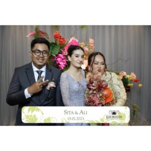 Parisa Shams Instagram - Wedding shenanigans 🫶🏻
